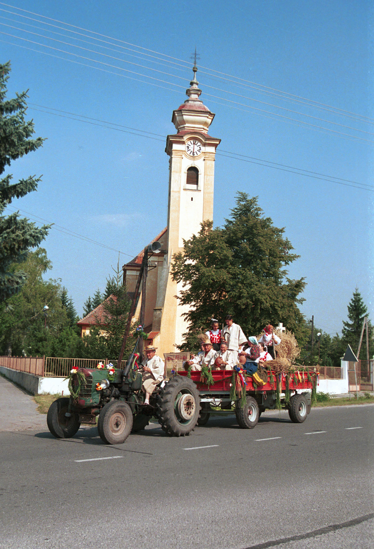 1998-DOŽINKY-F